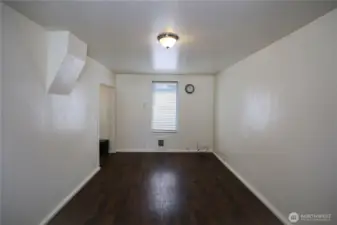 Living room/dining area