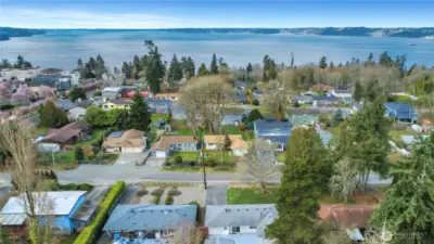 Minutes from Redondo!