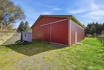 Pole building - shop