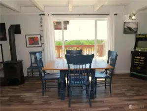 THE DINING ROOM ALSO FACES THE ROCK JETTY SO YOU CAN WATCH THE SHIPS GOING BY!