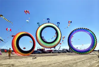 and of course there are a few kites around