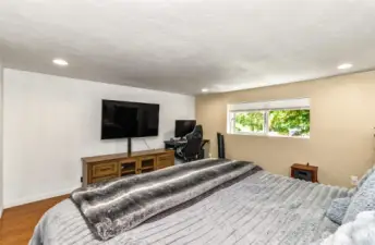 2nd Story- Art studio/Office Space