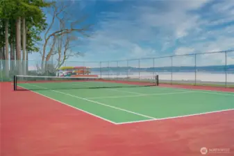 Tennis at the spit