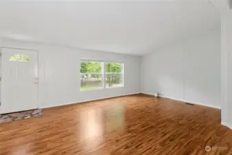 Gorgeous new laminate hardwood floors throughout. Home has a large footprint of 1900sf.