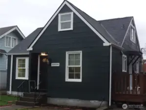 East side of dwelling.