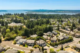 You'll love this location! Crescent Ridge is a collection of stately homes that terminate in a private cul de sac for quiet, community-centric living.