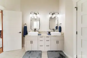 Double vanity