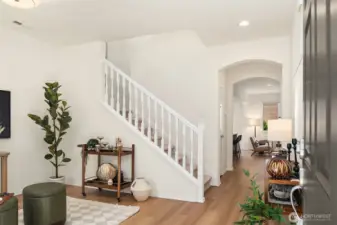 Entryway leading to Sitting Room