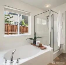 Primary 5 Piece Bath