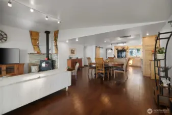 Open bright Greatroom concept.