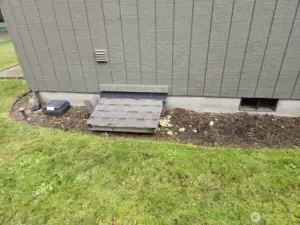 Crawl spaces recently refreshed with new hatch covers, underlayment and insulation.