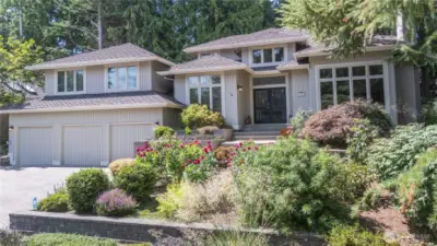 Gorgeous, updated 4-bedroom 2.5-bath with a main floor den.  AND...The Crest is in the NON-RTA area...that means lower car tabs ($78.25 per car), and lower sales tax, 8.8%, on items delivered to your home!