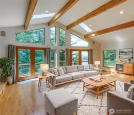 Walk into 121 Switchback and take in the volume of the space, the bright views and a wonderful invitation to a home
