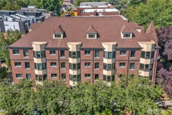 Located where Capitol Hill, Squire Park, the Central District and Cherry Hill neighborhoods meet.