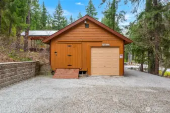 Detached Improved Shop