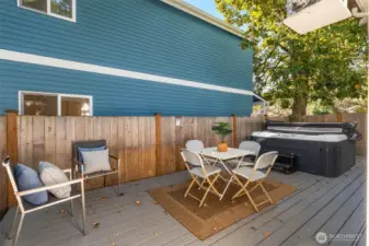 123 MLK Front house - back deck with hot tub