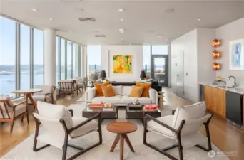 40th Floor Spire Club Lounge