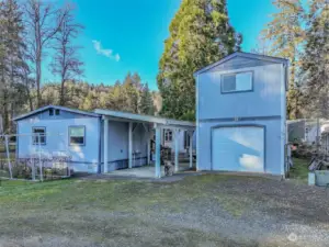 Side view facing back deck and garage