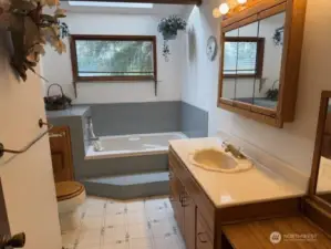 Primary Bedroom Bathroom