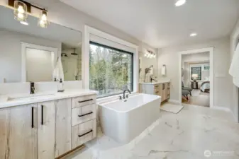 Start and end your day in this SPA like primary bathroom