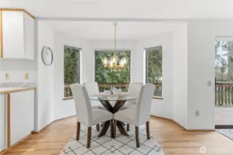 This would be a lovely place to sip coffee, read the paper, and watch the birds in the morning.