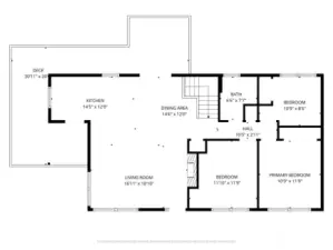 Main floor plans with precise room dimensions.