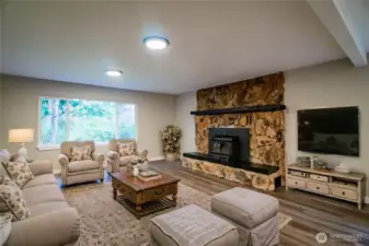 WONDERFUL FORMAL LIVING OR FAMILY ROOM DEPENDING ON WHAT YOU'D LIKE TO DO WITH THE LARGE DEN