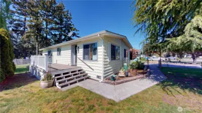 Front/side yard