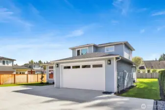 Set back from 17th Street, this home offers extra privacy and the bonus of additional parking—space and seclusion you’ll appreciate every day.