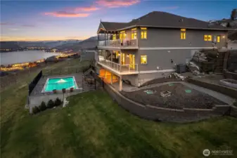 Imagine watching fireworks displays from both Chelan and Manson while relaxing in your pool on warm 4th of July holiday evenings.