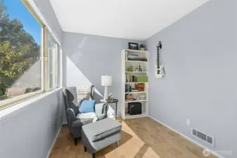 Office/flex space off primary bedroom. So many options!