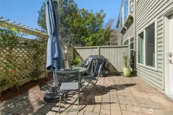 Grill and dine al fresco!