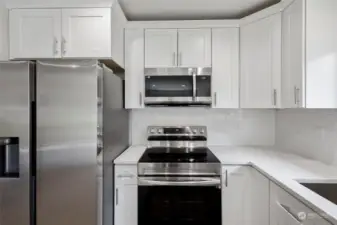 Stainless steel appliances included!