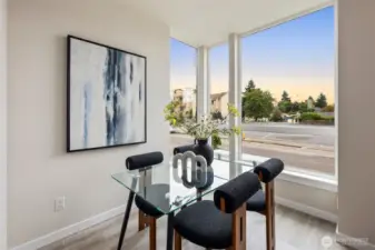 Separate dining spaces in the Avenue floorplan.  The courtyard floorplan has a joined living rom and dining room.  Perfect for larger tables and gatherings.