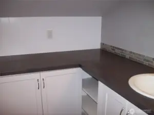 extra space and storage in the Master Bath