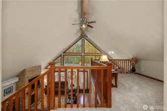 Spacious loft upstairs - perfect for an office space or quiet reading nook