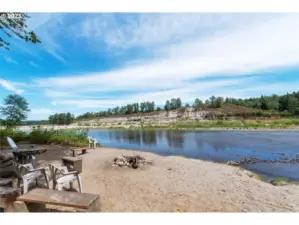 Rest and relax on the river without "leaving" the park.