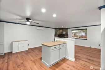 Dining space off of kitchen.