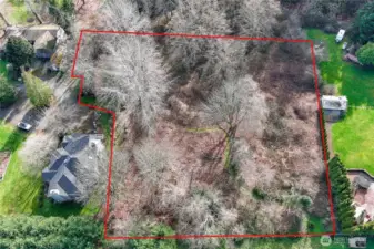 Less than 10 minutes to I-405 and SR-522