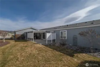 side yard area