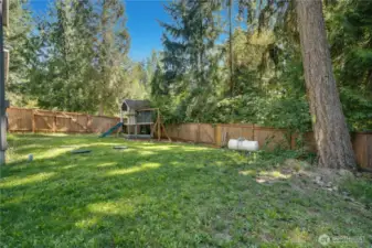 Looking to add your own fruit and vegetable garden? Here's the perfect level ground that is an ideal mix of sun and shade throughout the day. Homesteading dreams start here!