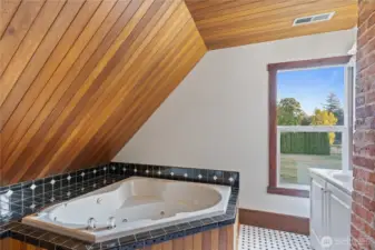 Jetted Tub/Spa