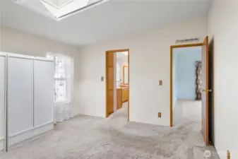 Primary suite