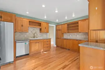 Spacious Kitchen with a ton of storage