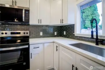 SUPER COOL STAINLESS/UNDERMOUNT SINK