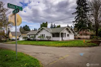 SHE'S A BEAUT CLARK!