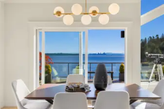 Dining Indoor or outdoor tonight?