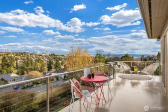 Could this be YOUR go-to hang-out spot this summer???