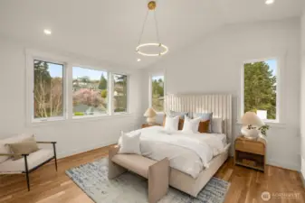 Primary Suite with Walk-In Closet, Lvl 3