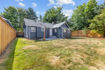 This yard has so much space